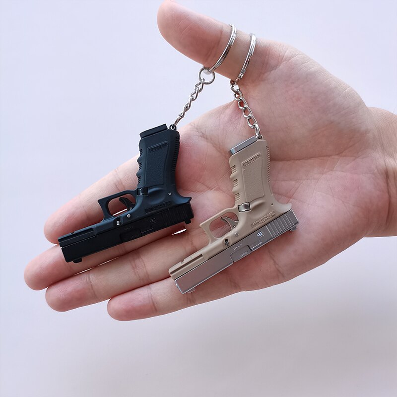 Fidget Toy Glock 17 Keychain Mini Metal Desert Eagle Glock G17 Keychain Pistol Portable Shell Ejection Assemble Disassemble