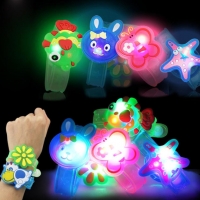 Loss Sale Light Flash Toys Wrist Hand Take Dance Party Dinner Party Stress Relief Toy Funny Kids Gift Play Glow in the Dark Toy