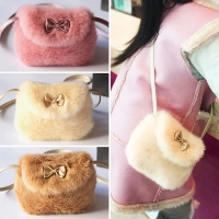 2018 Brand New Baby Girls Furry Now Bags Warmly Children Cross Body Mini Purse Bowknot Artificial Fur Bag Kids Birthday Gifts