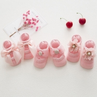 Set of 3 Lace Flower Baby Socks with Anti-Slip Bottom, Ideal Gift for Baby Girls.