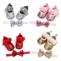 Sequin Glitter Crib Shoes for Baby Girls with Soft Sole and Hairband - Ideal for Parties and Pre-Walkers (0-18 months)