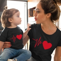 Cute Family Look Matching Clothes Mommy And Me Tshirt Mother Daughter Son Outfits Women Mom T-shirt Baby Girl Boys T Shirt