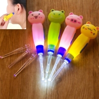 Japanese Style Luminous Earwax Spoon for Baby and Child Ear Cleaning with Light and Syringe